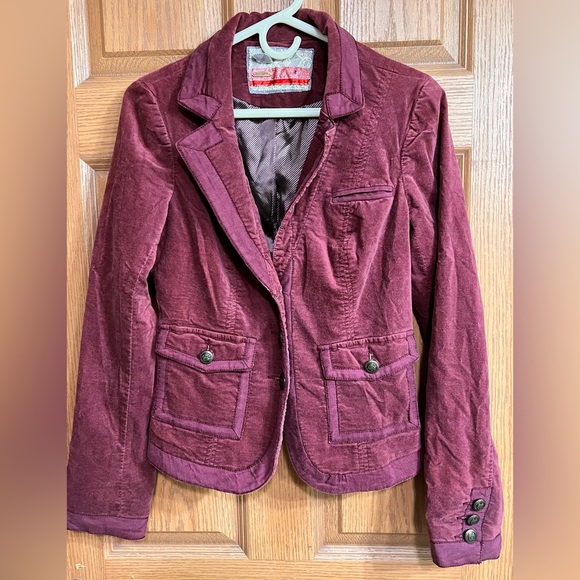 Free People Jackets & Blazers - Free People Chic 3 Button Silk Lined Burgundy Sueded Blazer